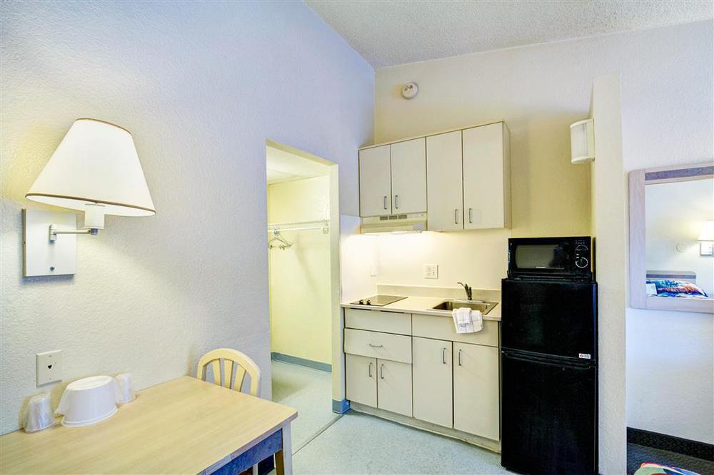 Super 8 by Wyndham Aberdeen Southern Pines Kamer foto