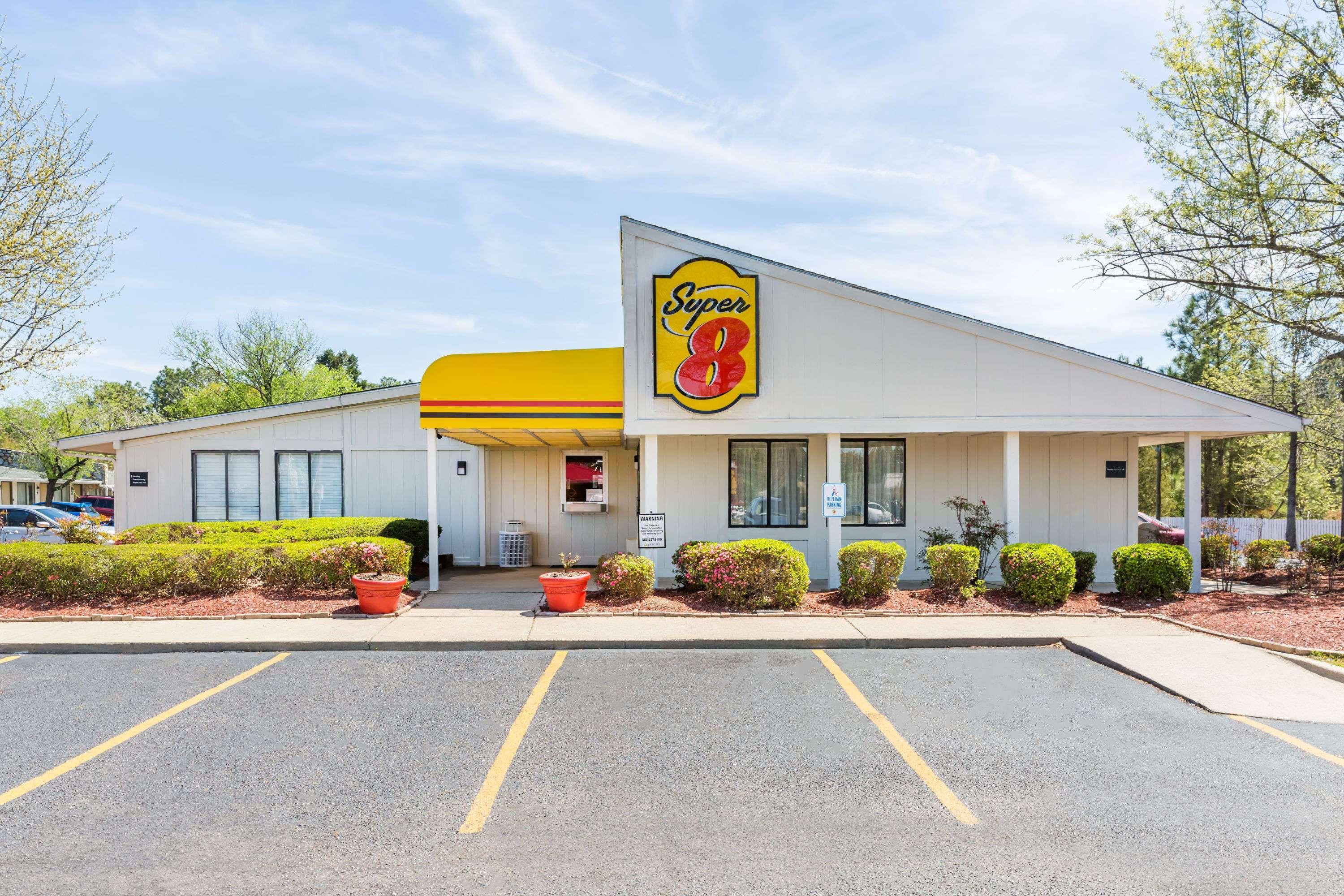 Super 8 by Wyndham Aberdeen Southern Pines Buitenkant foto